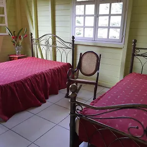 Hébergement de vacances Magnifique à De Bas, Les Saintes, Terre-de-Bas