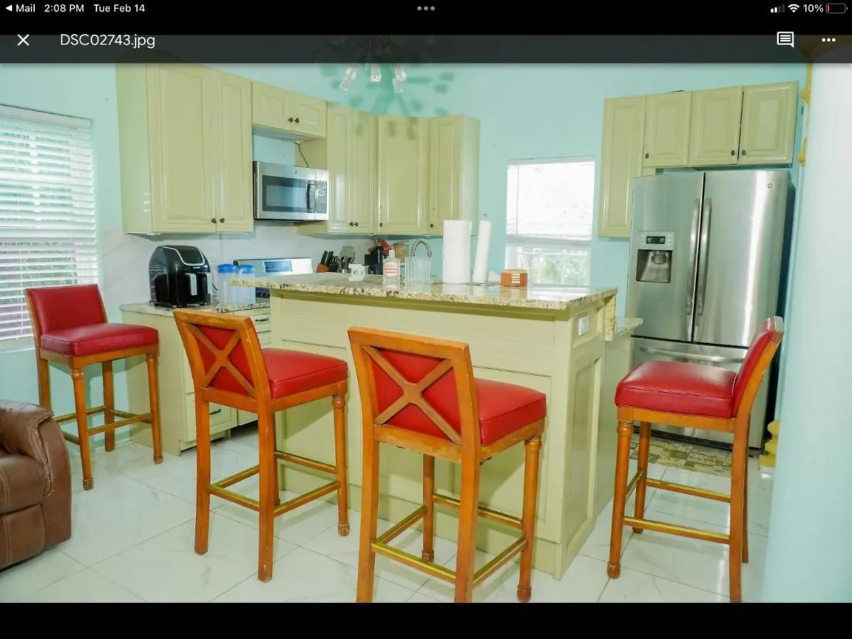 A Taste Of Jamaica Lavern'S Place Ocho Rios Jamaica